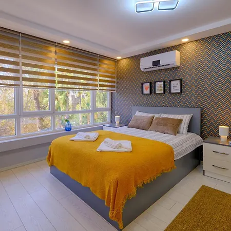 Elegant 2br In Kaleici, Yellow Concept, Near *