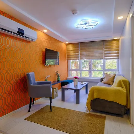 Elegant 2br In Kaleici, Yellow Concept, Near Apartmán